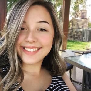 Meet your Posher, Macy